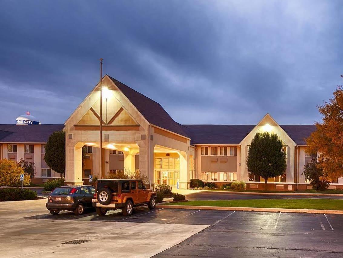 Best Western Plus Gas City Exterior photo